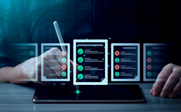 illustrative Grafik: BI-Tools im Vergleich